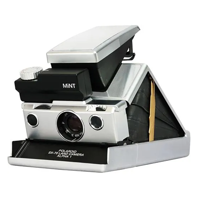 MINT CAMERA SLR670