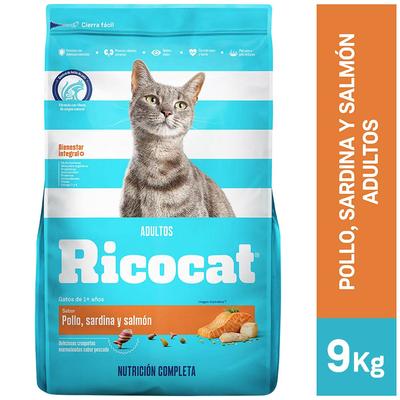 RICOCAT COMIDA PARA GATOS ADULTOS SABOR POLLO SARDINA Y SALMON 1KG