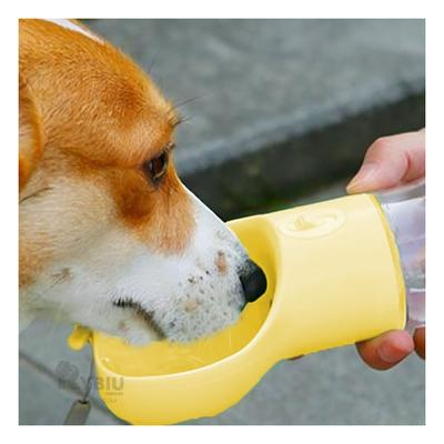 RYBIU IMPORT DISPENSADOR PORTATIL EN FORMA DE MANZANA PARA PERRO