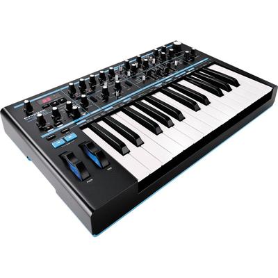 NOVATION BASS STATION II SINTETIZADOR ANALOGICO MONOFONICO 25 TECLAS AFTERTOUCH BASS STATION II